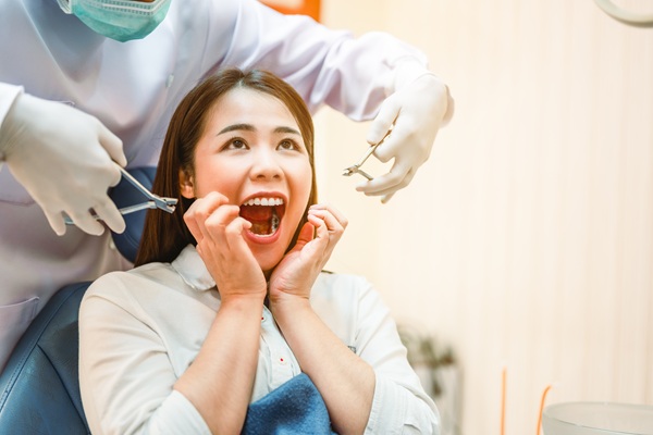 Does Wisdom Tooth Extraction Require Invasive Surgery?